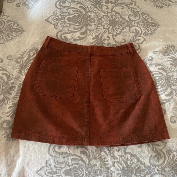 NWOT UO BDG Snakeskin Print High Rise Denim Skirt - Picture 5 of 5